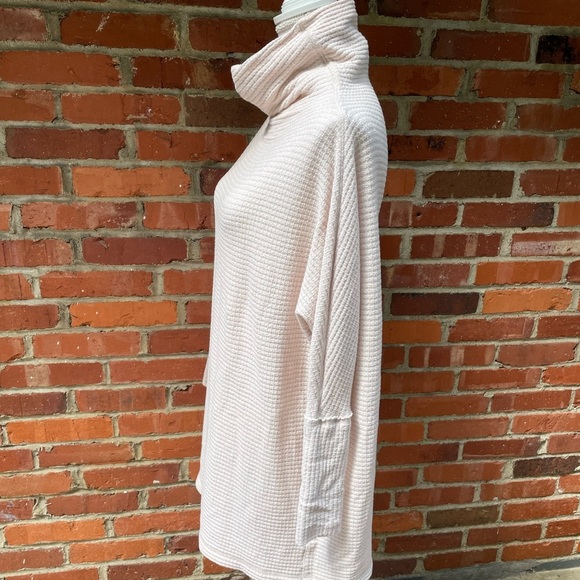 We the Free Ivory Turtleneck Slouch Long Ottoman Sweater Sz Small S - Picture 14 of 15
